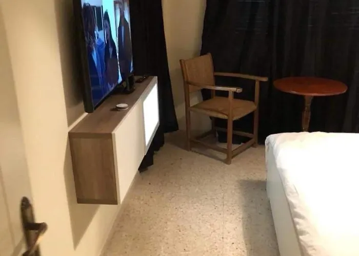 2br Flat Inside Venetian Bastion Walls 公寓