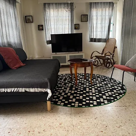 2br Flat Inside Venetian Bastion Walls * Λευκωσία